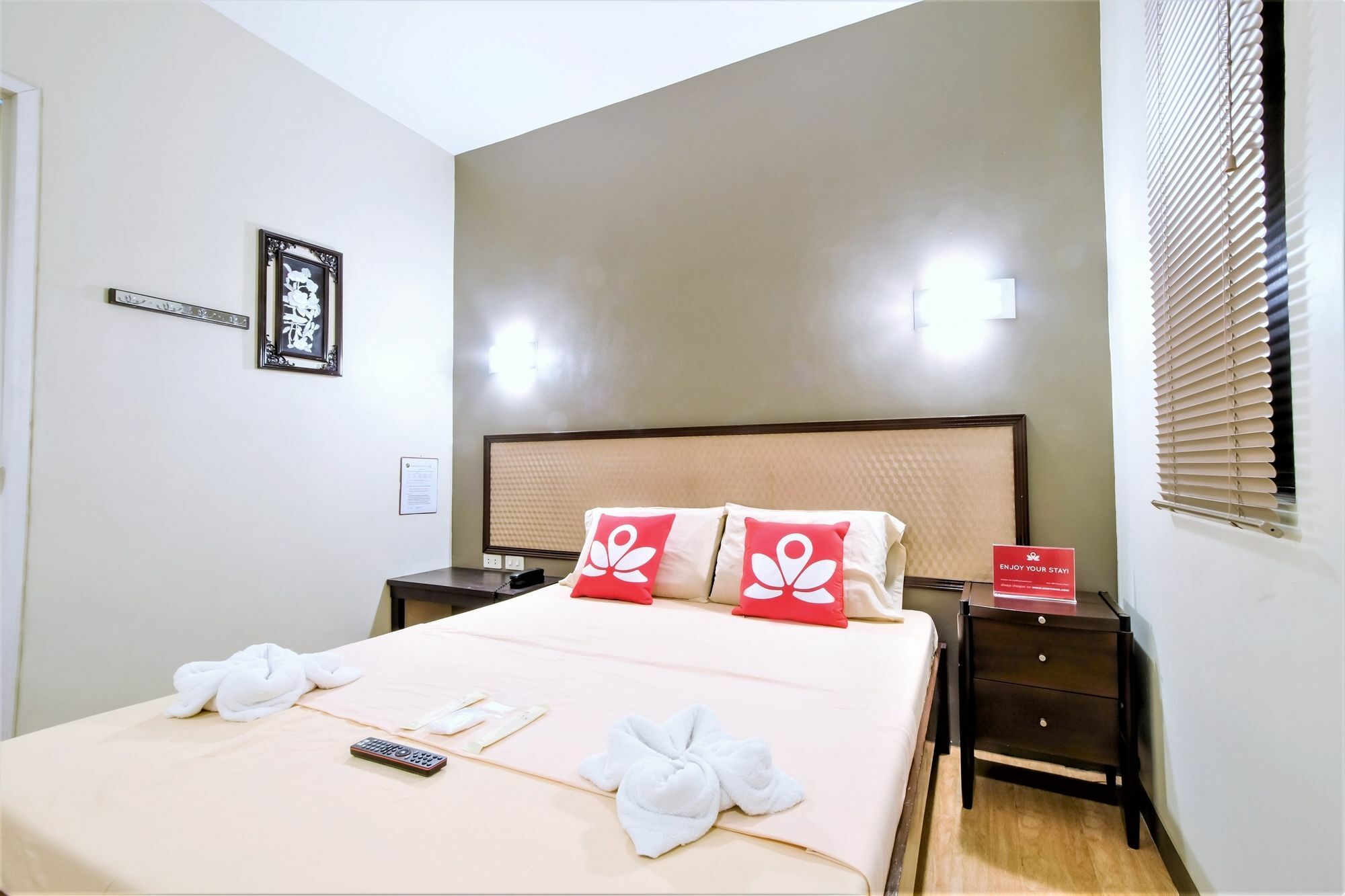 Zen Rooms Basic Aurora Pasay Exterior foto